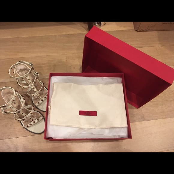 Valentino Garavani Rockstud Leather Sandals, 37/7 - Picture 6 of 6